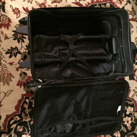 Carry on luggage/handbags in excellent condition - Picture 8 of 8